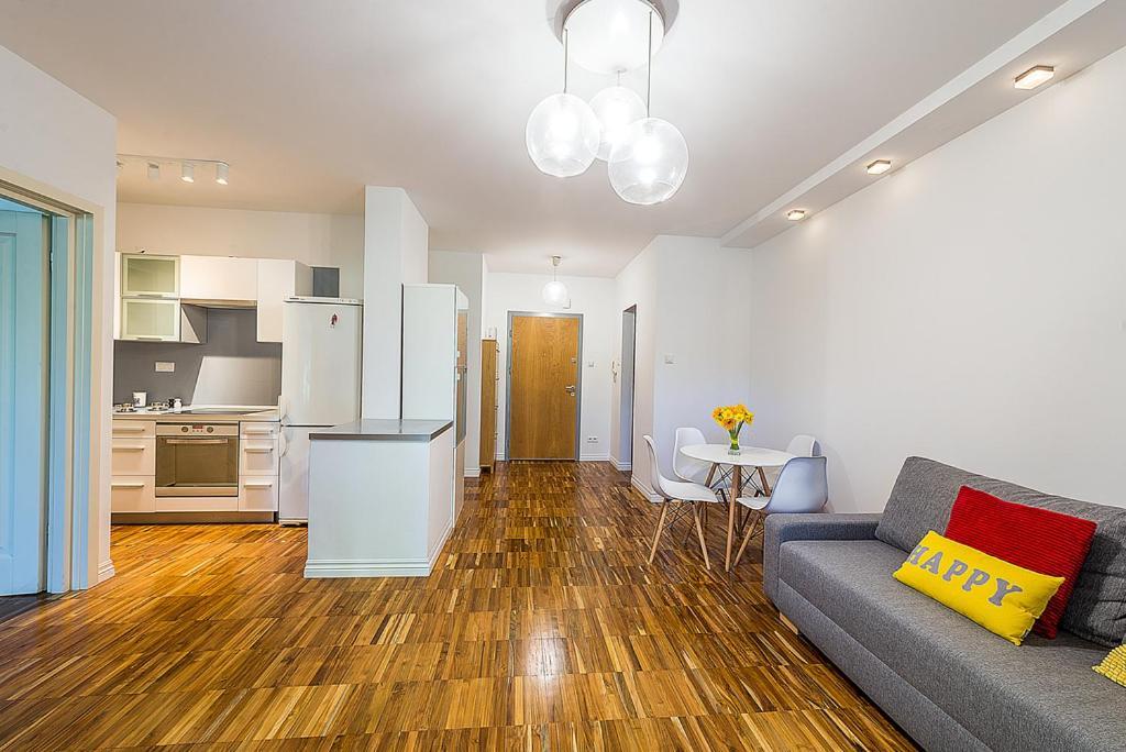 Apartment Powisle With Garage Βαρσοβία Εξωτερικό φωτογραφία