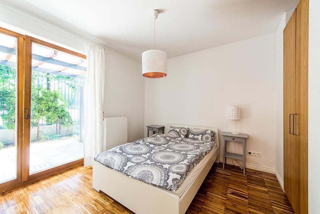 Apartment Powisle With Garage Βαρσοβία Εξωτερικό φωτογραφία